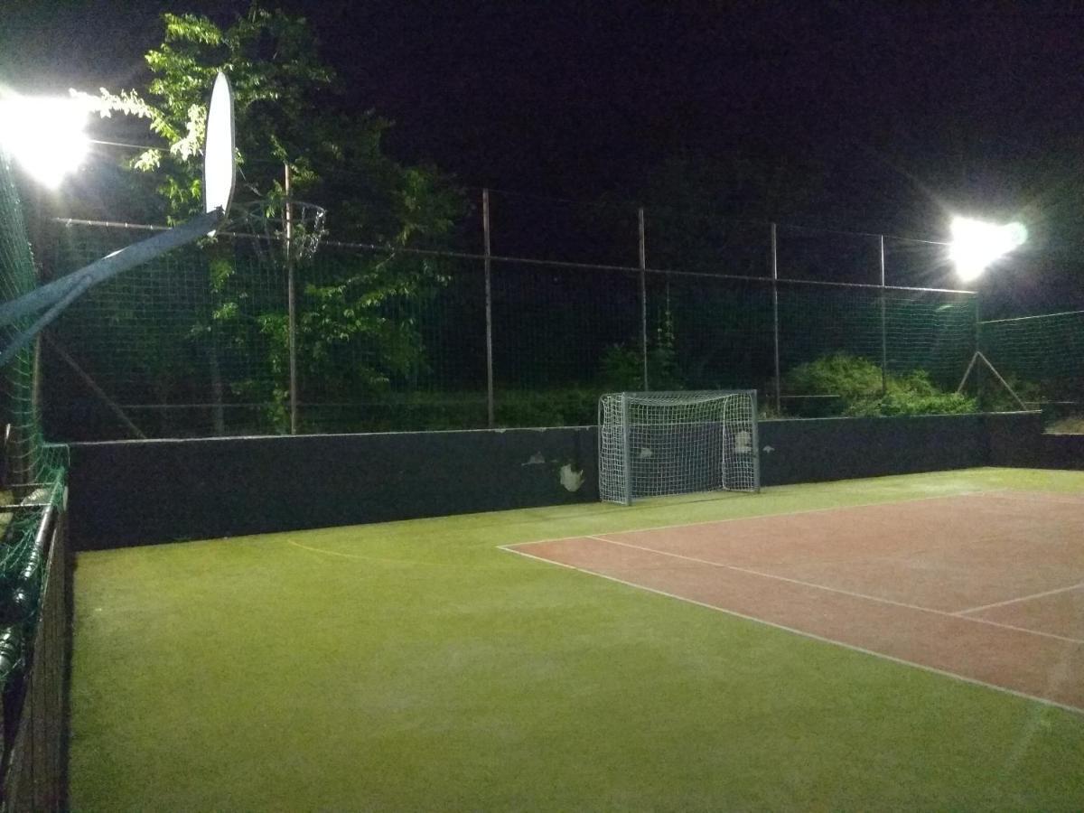 Nadas Pihenopark Tiszafured Luaran gambar